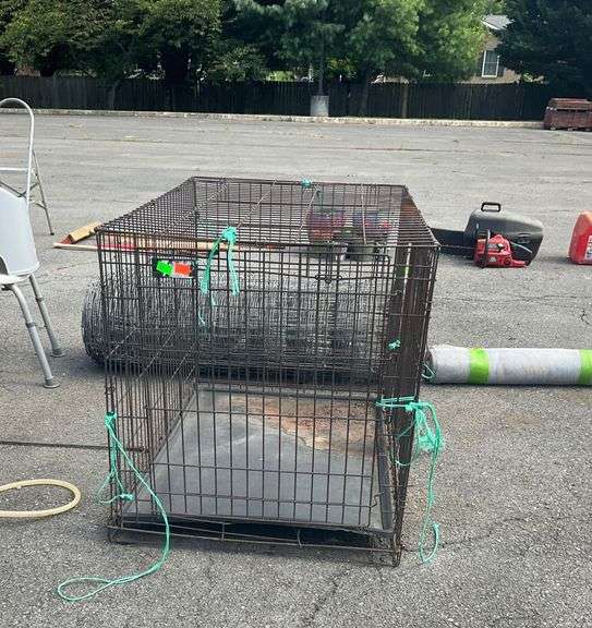 Wire Pet Cage with Plastic Liner, 42”Lx28”Wx30”H