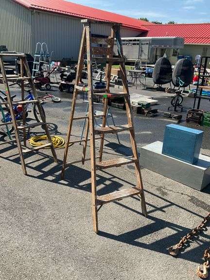 6-Foot Wooden Ladder With Metal Reinforcements