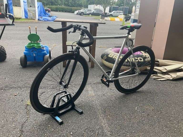 Projekt Fixie Single-Speed Bike with Aluminum Frame and Drop Handlebars