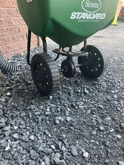 Scotts Standard Broadcast Seed Spreader with Manual Handle