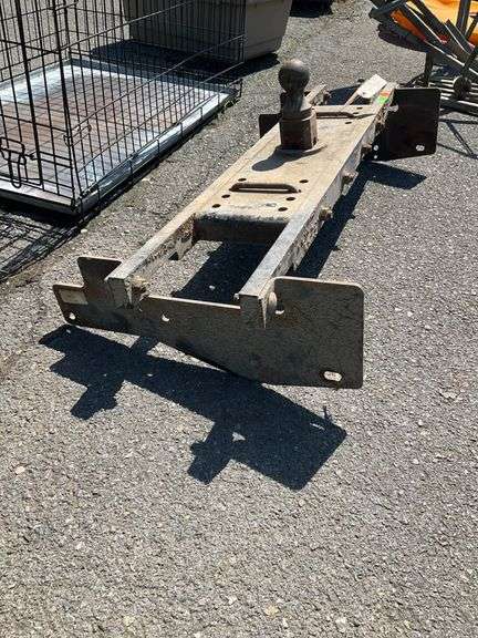 Gooseneck Hitch Frame Assembly for 2004 F-250 or F-350 Truck