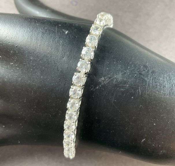 Silver CZ Bracelet 13.9 grams Sterling Silver size 8"