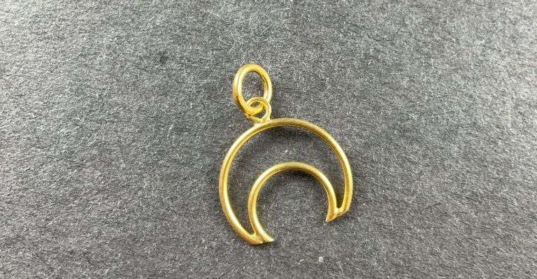 Goldtone moon pendant