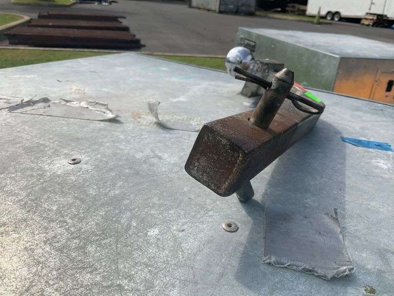 Heavy-Duty Trailer Hitch with Ball, 2,000 lbs Capacity