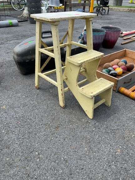 Yellow Painted Step Stool with Three Tiers