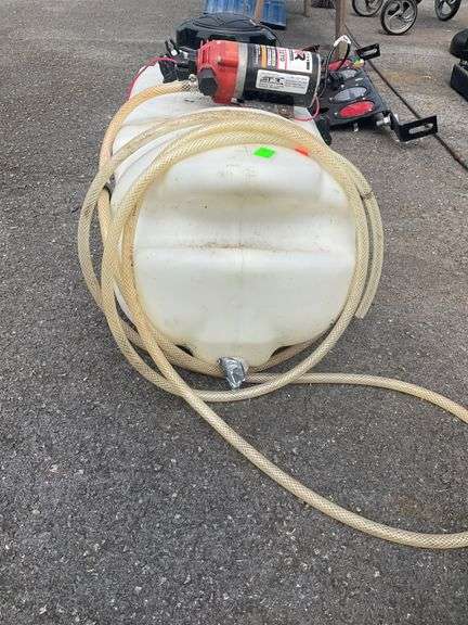 NorthStar Model 2270 14-Gallon Spot Sprayer With Pump