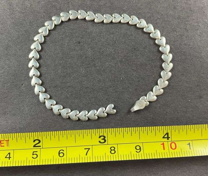 Tiny Silver Heart Bracelet 2.8 grams Sterling Silver size 7", no clasp