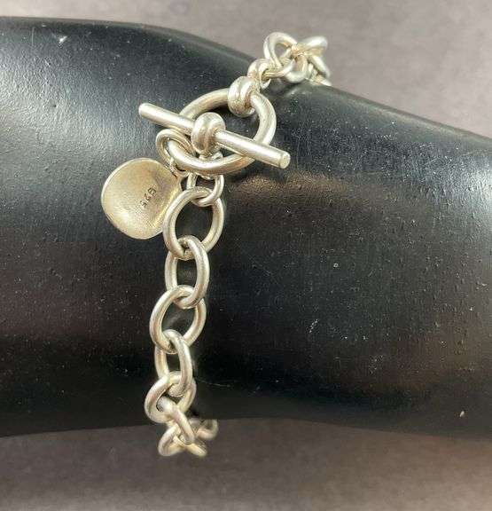 Simple Silver Bracelet With Toggle Clasp 11.3 grams Sterling Silver size 7.5"