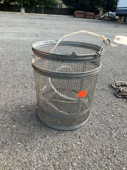 Metal Mesh Minnow Trap Buckets with Rope Handles