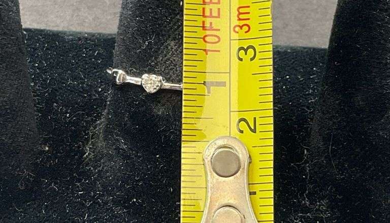 Sterling silver heart ring size 8