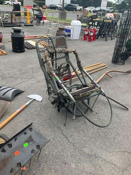 RealTree Theme Portable Tree Stand With Mesh Backrest