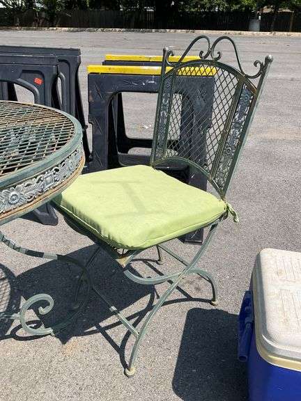 3-Piece Patio Set with Mesh Back Chairs and Round Table