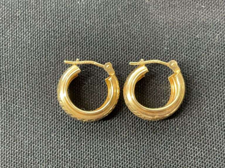 14k yellow gold hoop earrings tested and weighs 1 grams