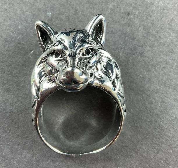 Wolf head size 11 silvertone ring