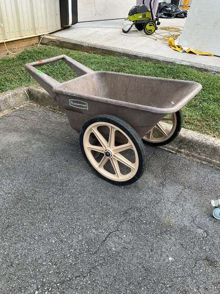 Rubbermaid Dump Cart with Large Wheels