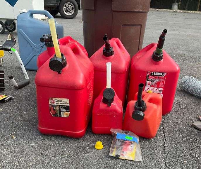 Red Plastic Fuel Cans with Nozzles, 1-5 Gallon Capacity