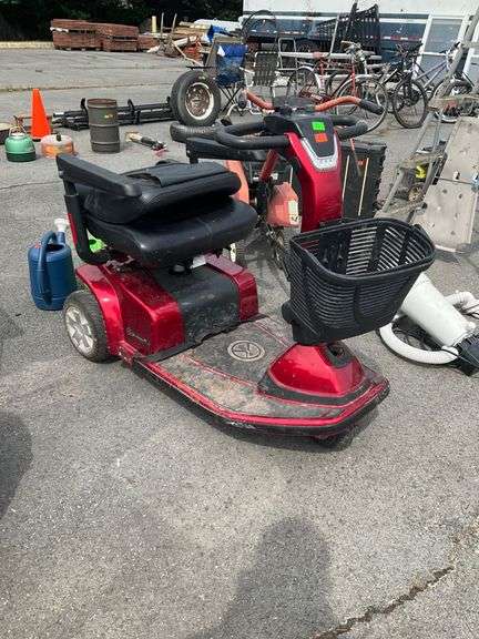 Pride Mobility Celebrity X Electric Mobility Scooter