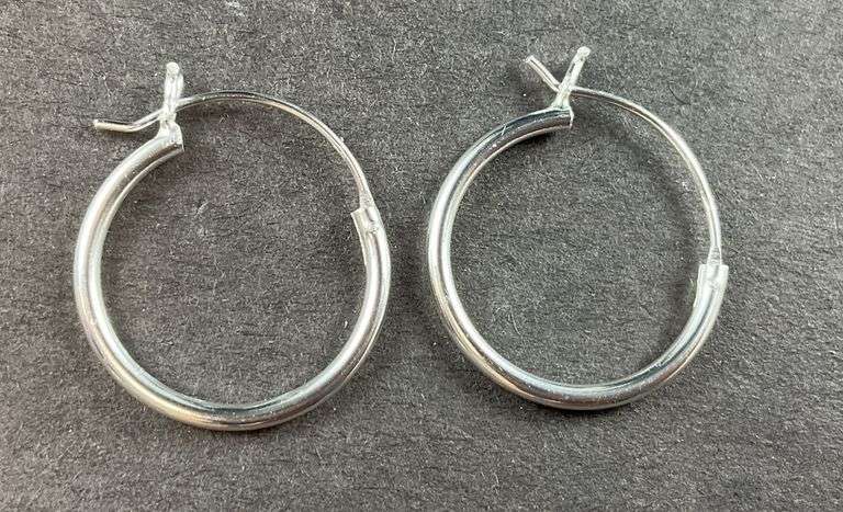 Sterling silver French lock 18mm hoop earrings 1.13g