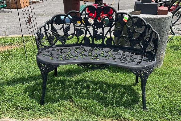 Aluminum Grapevine-Themed Garden Seat
