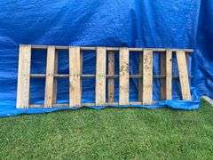 Large Pallet, 8’L x 32″W With Horizontal Slats