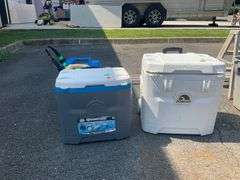 Igloo Mobile Coolers, 28qt and 52qt