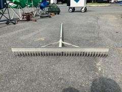 Seymour Landscapers Rake with 36-inch Clearing Width