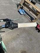 Hang Ten California 7-Speed Cruiser Bicycle with Green Accents
