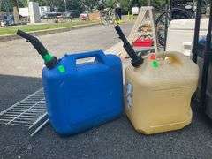 5-Gallon Plastic Fuel Cans for Kerosene and Diesel
