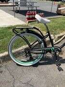 Hang Ten California 7-Speed Cruiser Bicycle with Green Accents