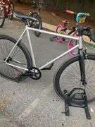 Projekt Fixie Single-Speed Bike with Aluminum Frame and Drop Handlebars