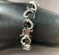 Black And Silver Heart Bracelet 15.7 grams Sterling Silver size 6"