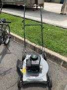 Murray Push Lawn Mower with Briggs & Stratton Engine