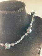 28-30in Tahitian peacock shell pearl and midnight bleu glass beaded silvertone necklace