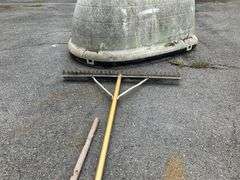 Gravel Rack and Floor Squeegee with Metal Handles