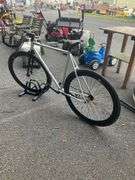 Projekt Fixie Single-Speed Bike with Aluminum Frame and Drop Handlebars