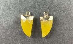 Pair of yellow stone goldtone pendants/earrings ( no earrings hooks)