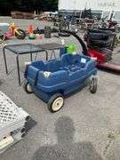 Step2 Blue Plastic Wagon With Black Handle and Seating