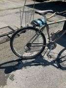 Mountain Bike With Front Suspension and Gear System