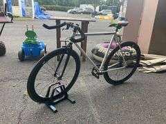 Projekt Fixie Single-Speed Bike with Aluminum Frame and Drop Handlebars