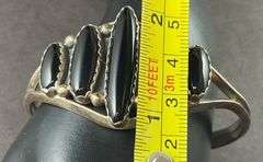 Vintage Black Onyx Cuff Bracelet 25.7 grams Sterling Silver size 2"