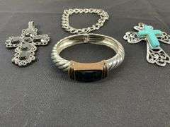 Costume jewelry, two cross pendants and two bracelets