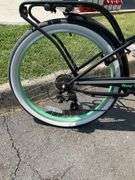 Hang Ten California 7-Speed Cruiser Bicycle with Green Accents