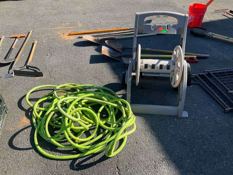 Suncast Mobile Hose Reel With Flexzilla Hose (5/8” ID, 150 PSI WP)
