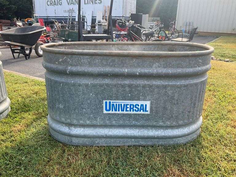 Universal Galvanized Steel Rounded-End Livestock Tank
