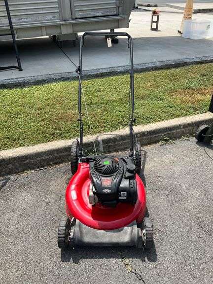 Yard Machines by MTD 21-Inch Lawn Mower with Briggs & Stratton 550EX 140cc Engine