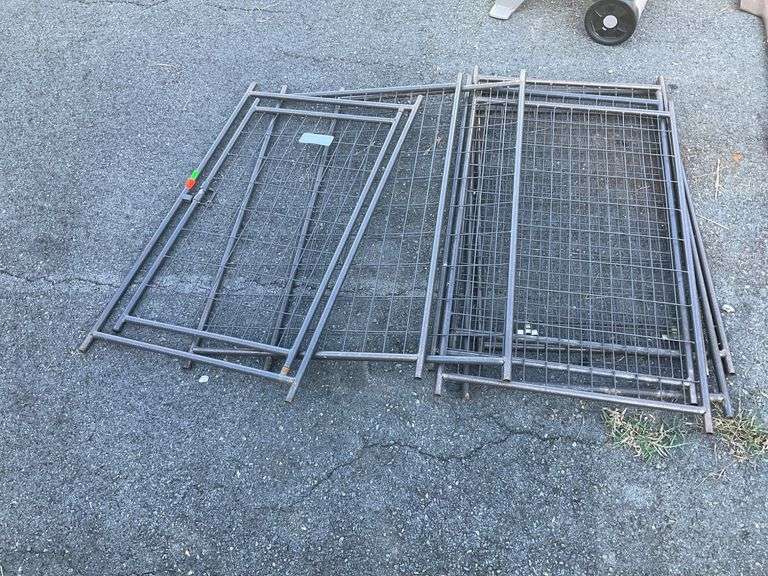 Advantek Wire Pet Playpen with Seven Grid-Style Panels, 23”x42” Each