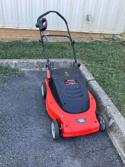 Black & Decker Lawn Hog Electric Mulching Mower, Model MM875