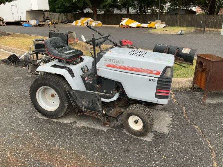 Craftsman 18hp Garden Tractor Mower per seller runs but needs Battery, belts, we are selling as is buy for repair mower, 6 speed, 44”cut.