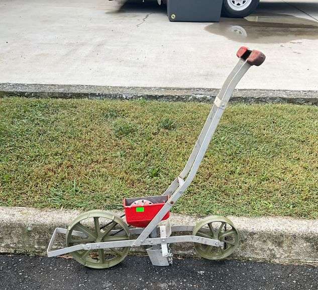 Earthway Precision Garden Seeder Model 1001-B with Metal Frame and Plastic Wheels