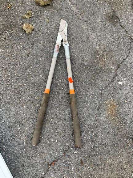Metal-Headed Pruning Lopper with Long Handles